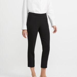 Theory black basic pull on pants (classic crepe)